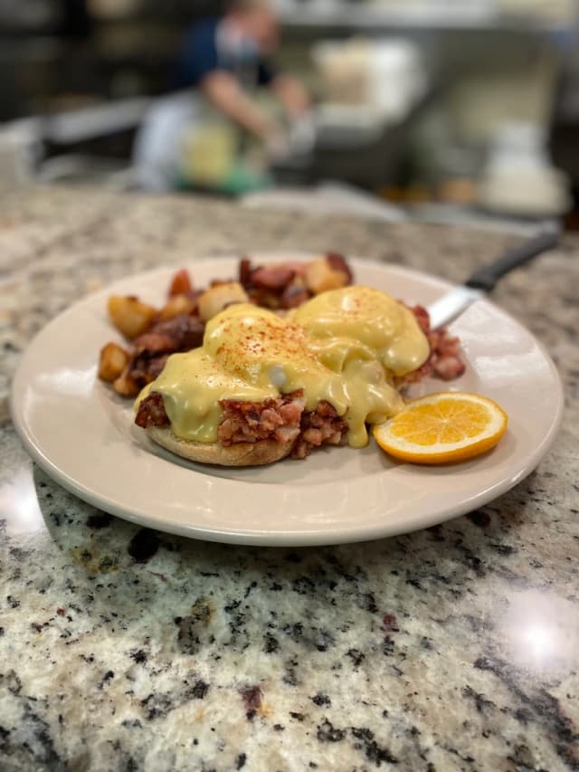 Corned Beef Hash Benedict