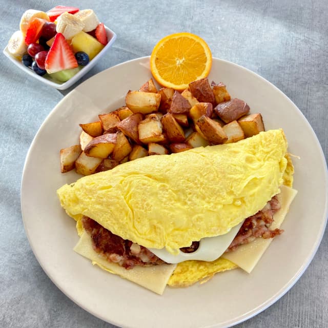 Hash & Swiss Omelet